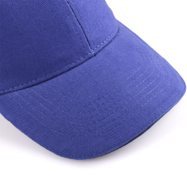 Cappello personalizzato con LOGO con piping colorato