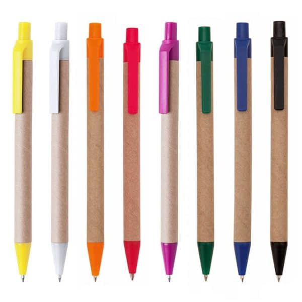Penna con corpo in cartone riciclato di colore naturale personalizzabile con logo