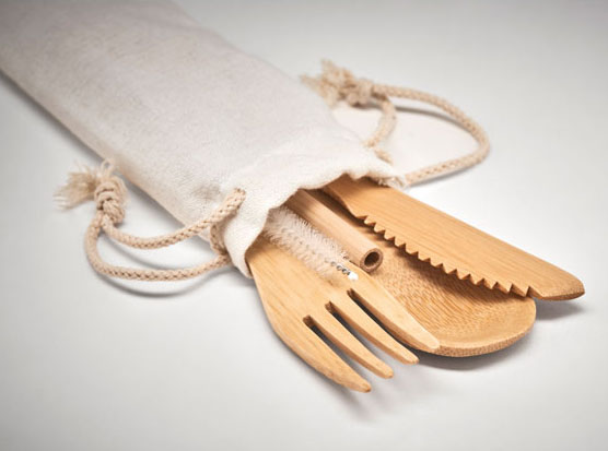 Set posate riutilizzabili in bamboo con custodia in tela