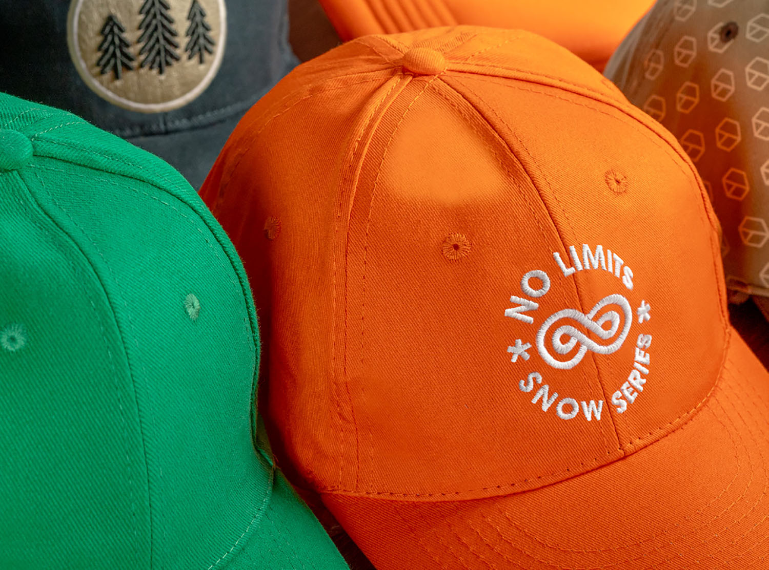 cappellino personalizzato con ricamo