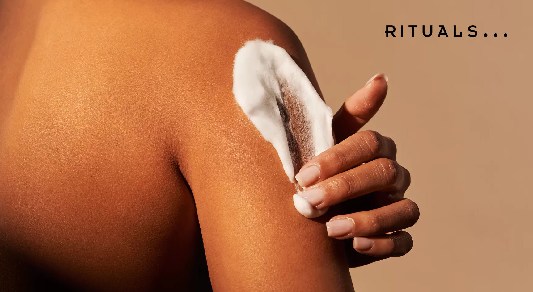 doccia schiuma RITUALS un rilassante benessere del corpo