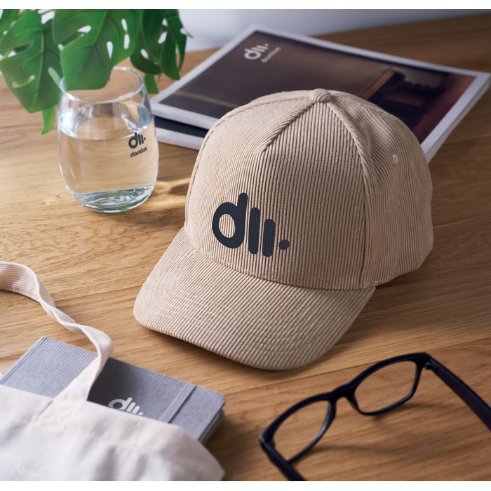 Cappellino da baseball in velluto a coste personalizzabile con logo Cappellino da baseball in velluto a coste personalizzabile con logo