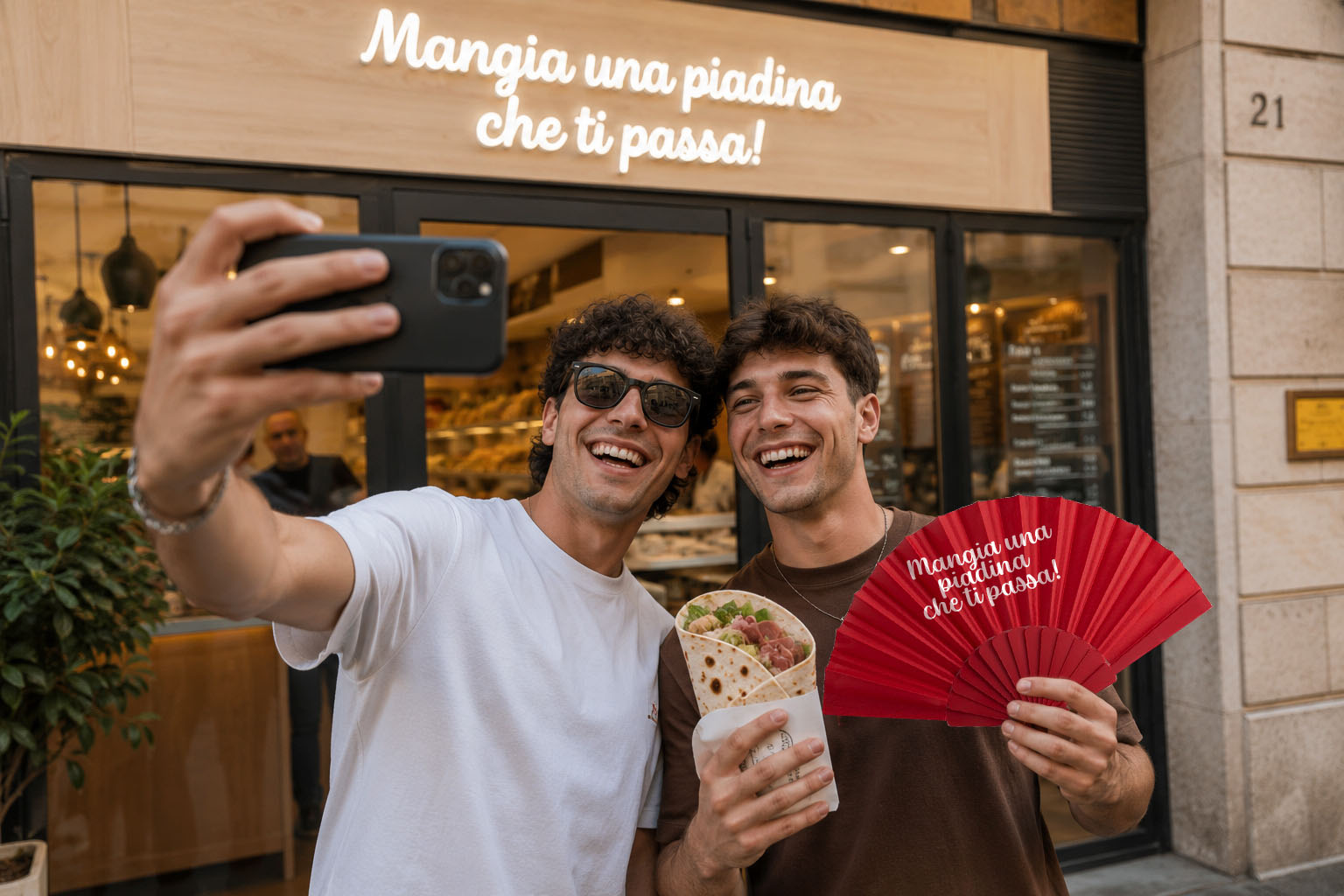 ventagli personalizzati negozio piadineria apertura lancio nuovo brand