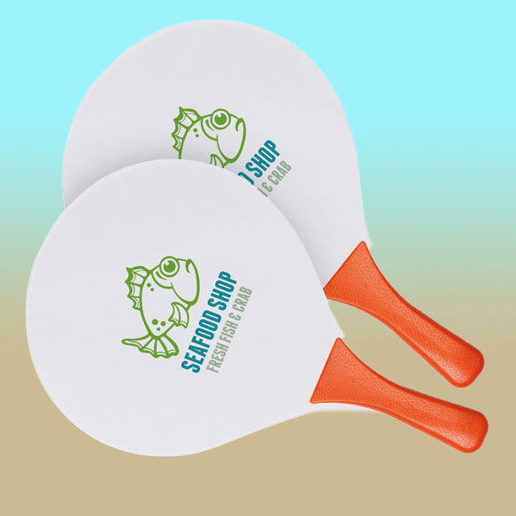 Racchettoni da spiaggia personalizzabili. Set tennis mare composto da 2 racchettoni di legno ricomposto a media densità e 1 pallina di gomma.