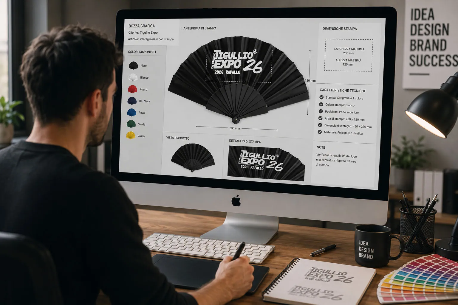 Studio di design con mockup ventaglio