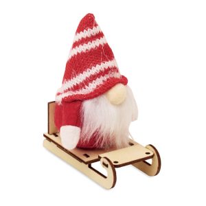 Gnomo su slitta di legno